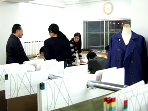 展示会報告-世界巡回展/彩色兼美