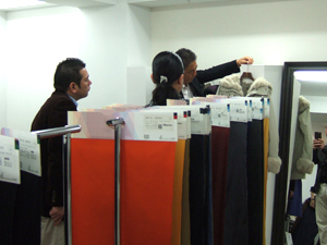 展示会報告-世界巡回展/彩色兼美